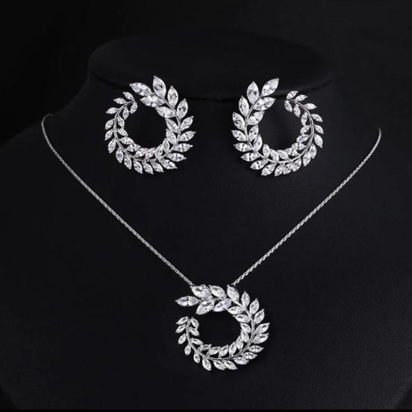 Sterling Silver Earrings Pendant Necklace Set - Picture 3 of 14